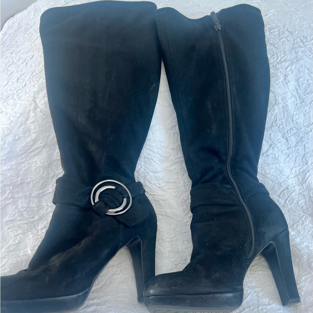 Elegant Black Knee-High Women's Boots